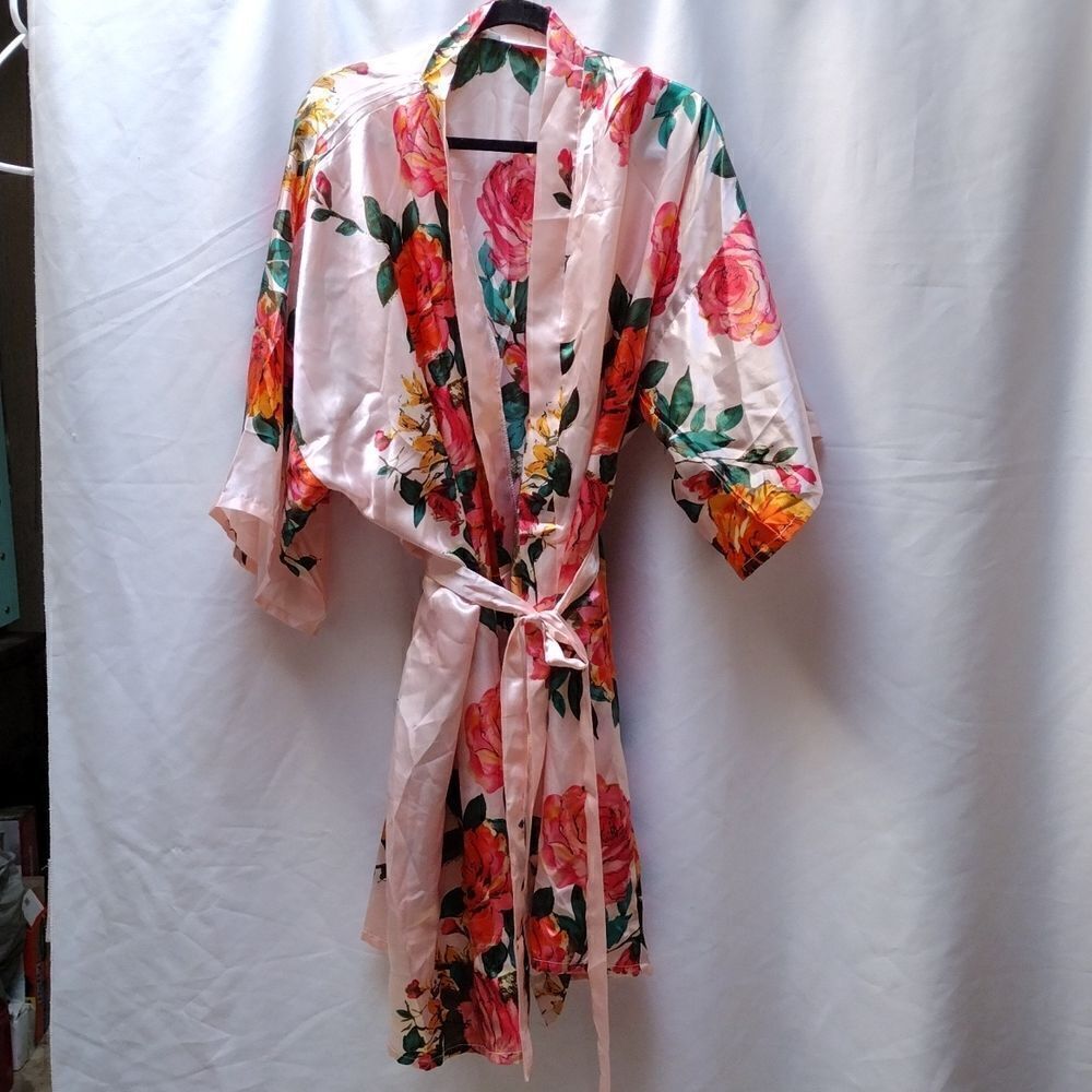 Kimono robe 